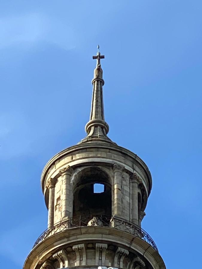 Aux Pieds De La Cathedrale Lägenhet Boulogne-sur-Mer Exteriör bild