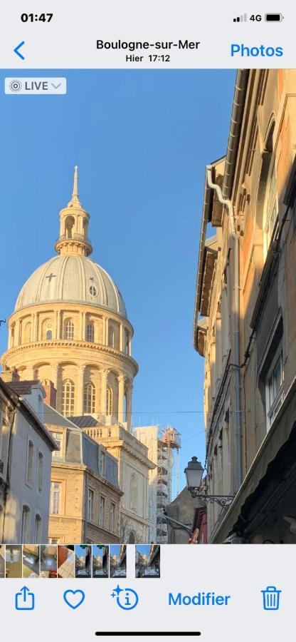 Aux Pieds De La Cathedrale Lägenhet Boulogne-sur-Mer Exteriör bild