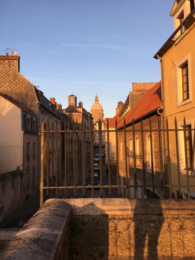 Aux Pieds De La Cathedrale Lägenhet Boulogne-sur-Mer Exteriör bild