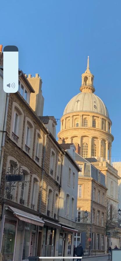 Aux Pieds De La Cathedrale Lägenhet Boulogne-sur-Mer Exteriör bild