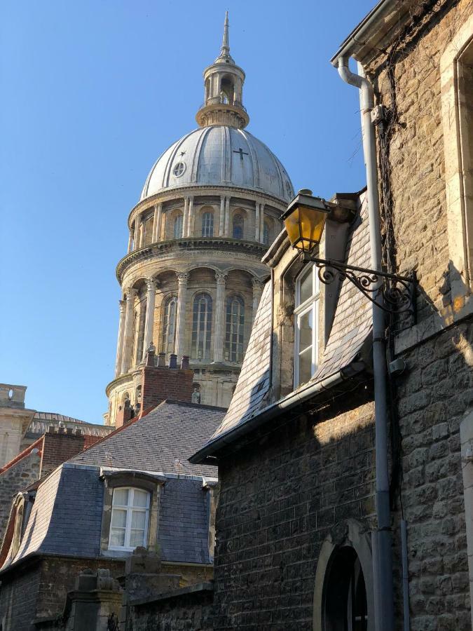 Aux Pieds De La Cathedrale Lägenhet Boulogne-sur-Mer Exteriör bild